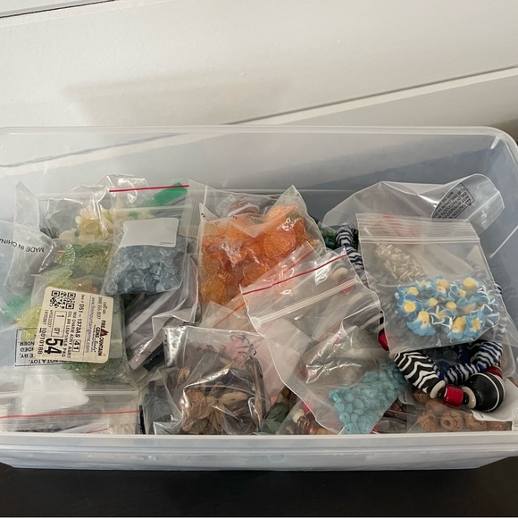 $49 SALE Assorted Beads Jewelry Making Supplies Mixed Materials Mystery Bundle 3 - Picture 3 of 7